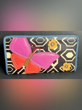 Relic Applique Butterfly Faux Leather Zipper Around Wallet Coin Pouch 8x4”